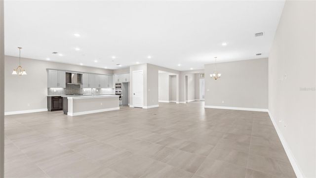 18225 CRESSWIND TERRACE, Lakewood Ranch, FL 34211