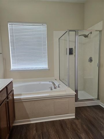 2706 Courtyard Lane, Pearland, TX 77584