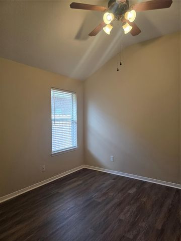 2706 Courtyard Lane, Pearland, TX 77584