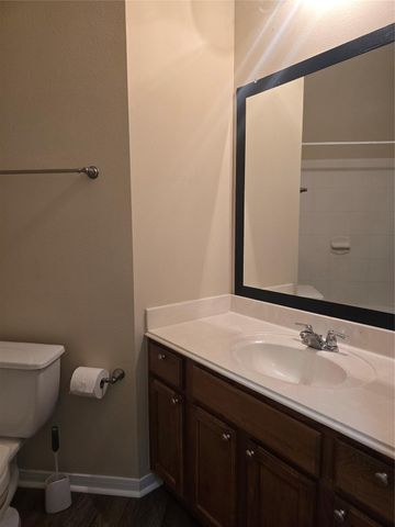 2706 Courtyard Lane, Pearland, TX 77584
