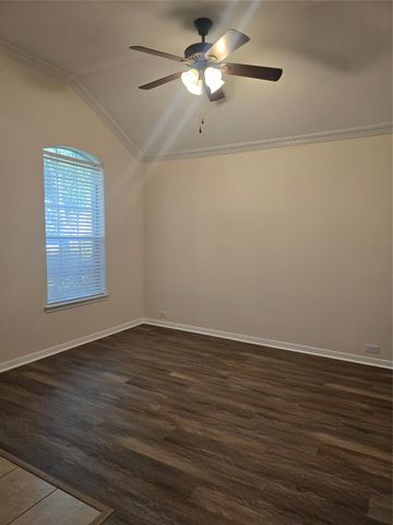 2706 Courtyard Lane, Pearland, TX 77584