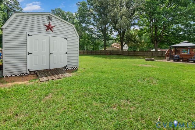 11211 Quaker Rd, Dinwiddie, VA 23841