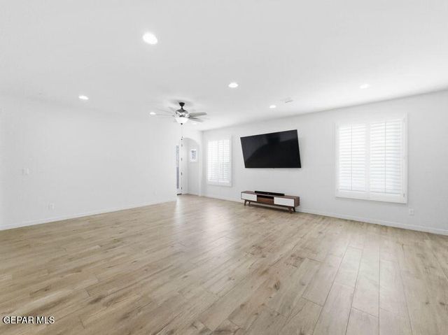 274 Glenlivet Way, El Paso, TX 79928