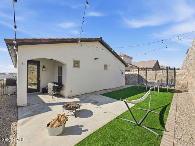 274 Glenlivet Way, El Paso, TX 79928