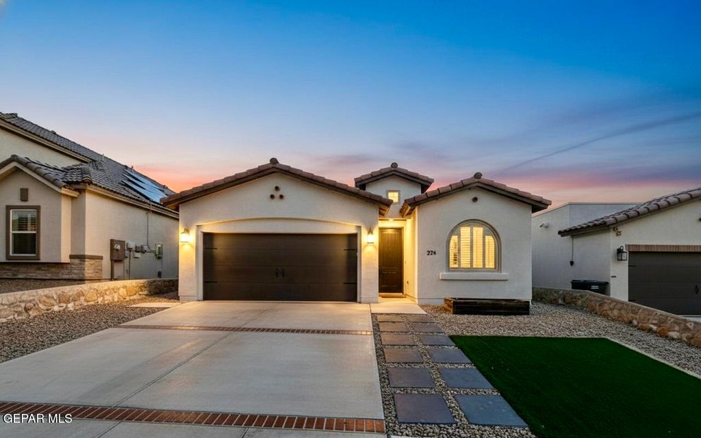 274 Glenlivet Way, El Paso, TX 79928
