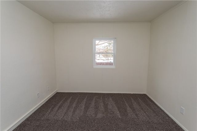 1230 Vine St, Connellsville, PA 15425