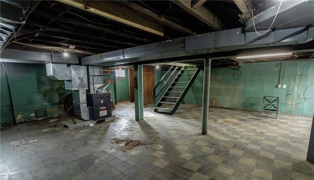 1230 Vine St, Connellsville, PA 15425