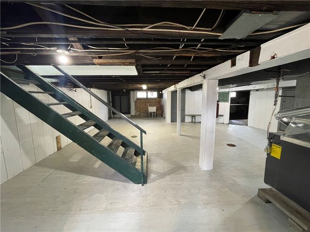 1230 Vine St, Connellsville, PA 15425