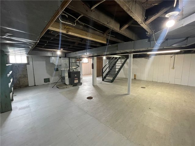 1230 Vine St, Connellsville, PA 15425