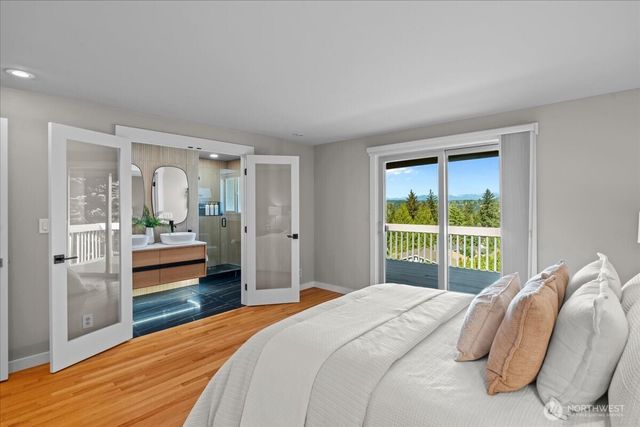 16813 NE 33rd Street, Bellevue, WA 98008