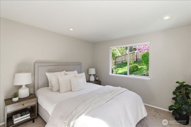 16813 NE 33rd Street, Bellevue, WA 98008