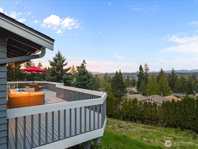 16813 NE 33rd Street, Bellevue, WA 98008