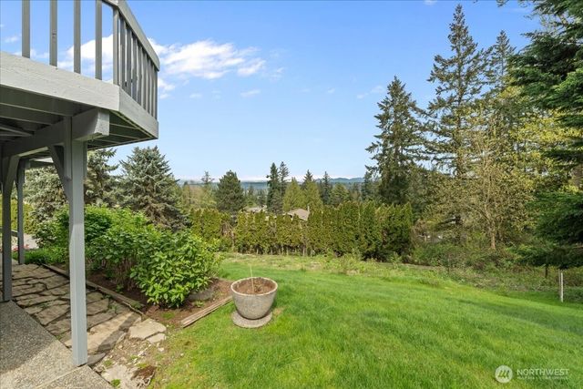 16813 NE 33rd Street, Bellevue, WA 98008