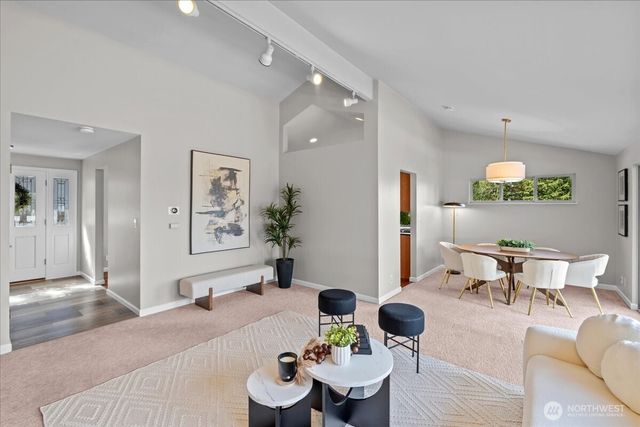16813 NE 33rd Street, Bellevue, WA 98008