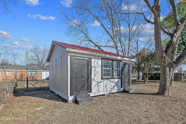 1034 Crayton Circle, Fayetteville, NC 28314