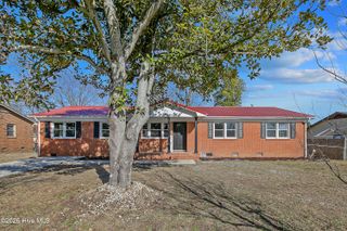 1034 Crayton Circle, Fayetteville, NC 28314