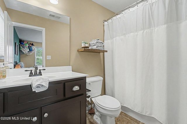 4894 N Terrace Stone Drive, Olive Branch, MS 38654