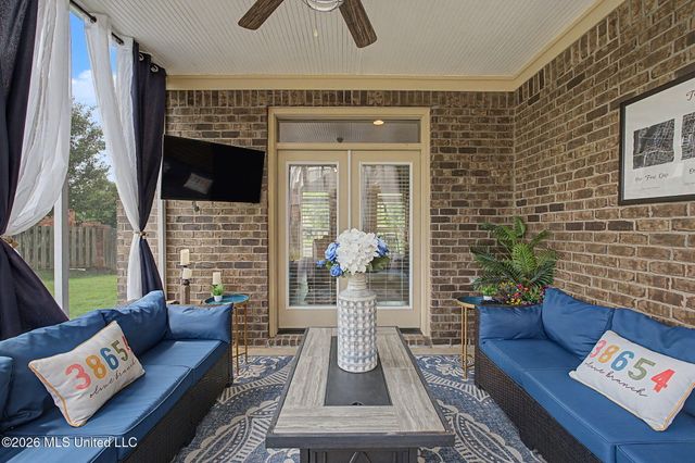 4894 N Terrace Stone Drive, Olive Branch, MS 38654