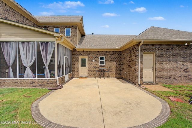 4894 N Terrace Stone Drive, Olive Branch, MS 38654