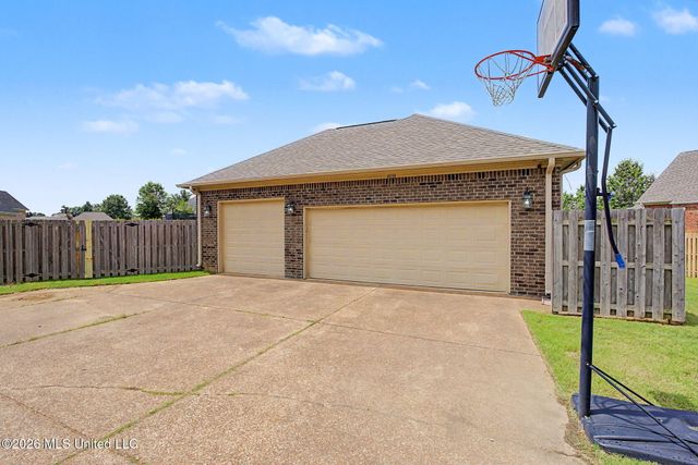 4894 N Terrace Stone Drive, Olive Branch, MS 38654