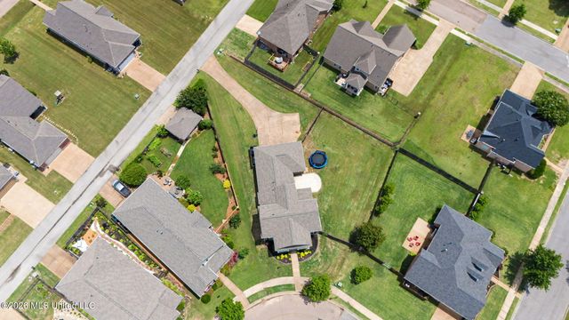 4894 N Terrace Stone Drive, Olive Branch, MS 38654