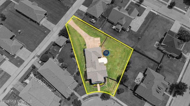 4894 N Terrace Stone Drive, Olive Branch, MS 38654