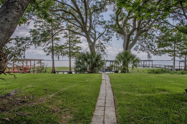 34232 ISLAND DRIVE, Leesburg, FL 34788