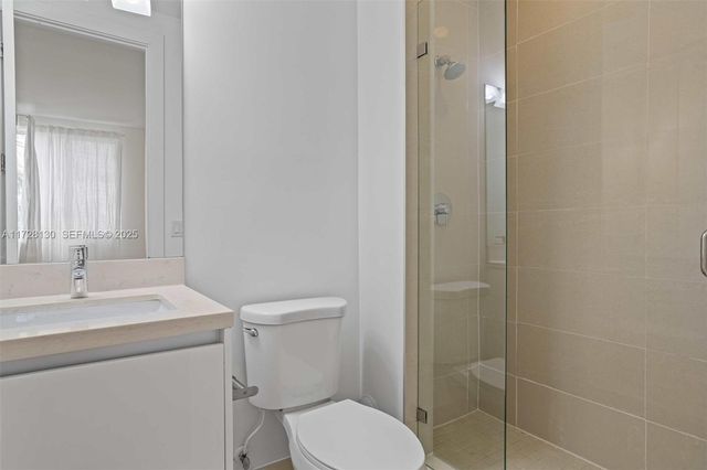 10296 NW 74th Terrace, Doral, FL 33178