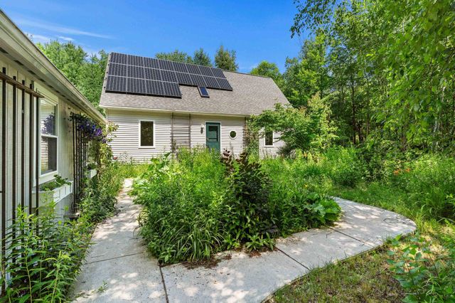33 Mountain View Road, Temple, NH 03084