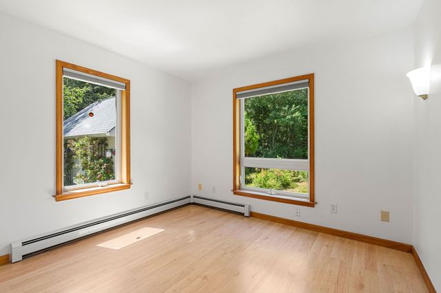 33 Mountain View Road, Temple, NH 03084