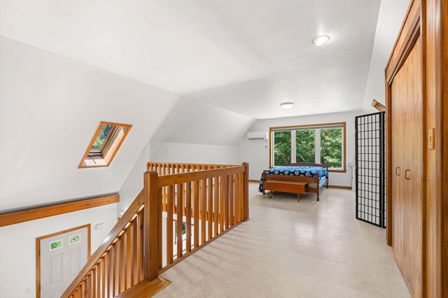 33 Mountain View Road, Temple, NH 03084