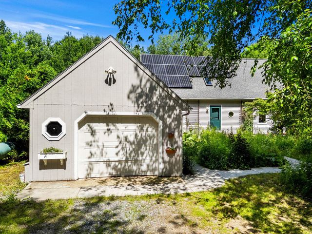 33 Mountain View Road, Temple, NH 03084