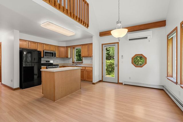 33 Mountain View Road, Temple, NH 03084