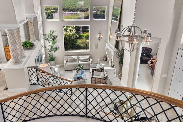 19450 Hidden Lakes Ln, Acampo, CA 95220