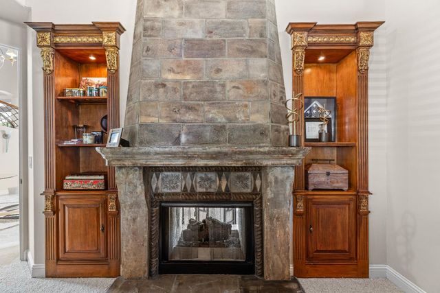 19450 Hidden Lakes Ln, Acampo, CA 95220