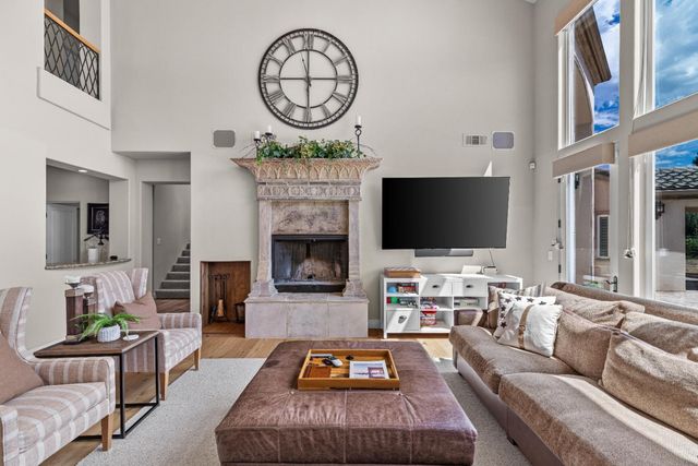 19450 Hidden Lakes Ln, Acampo, CA 95220