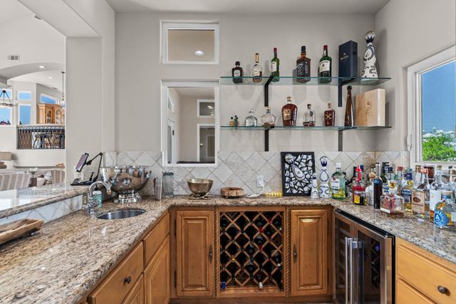 19450 Hidden Lakes Ln, Acampo, CA 95220