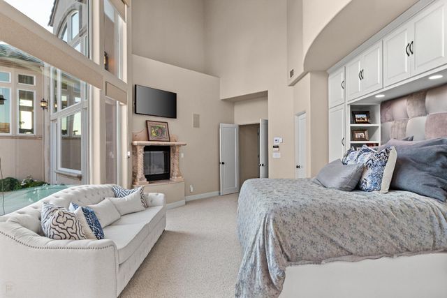 19450 Hidden Lakes Ln, Acampo, CA 95220