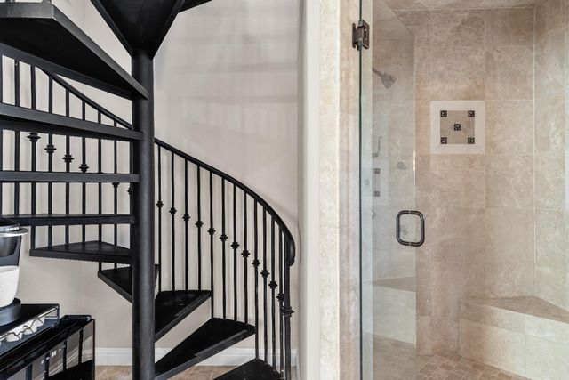 19450 Hidden Lakes Ln, Acampo, CA 95220