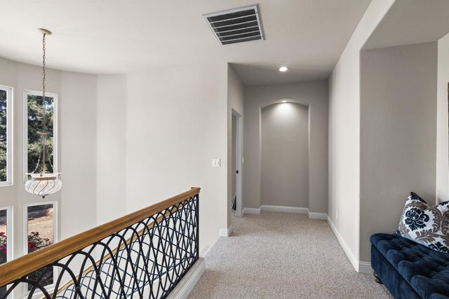 19450 Hidden Lakes Ln, Acampo, CA 95220