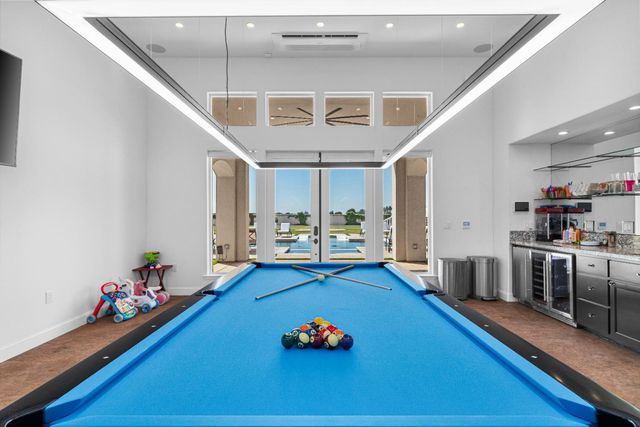 19450 Hidden Lakes Ln, Acampo, CA 95220