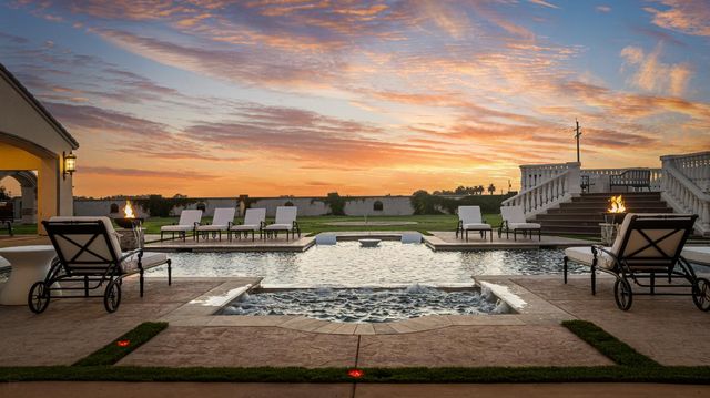 19450 Hidden Lakes Ln, Acampo, CA 95220