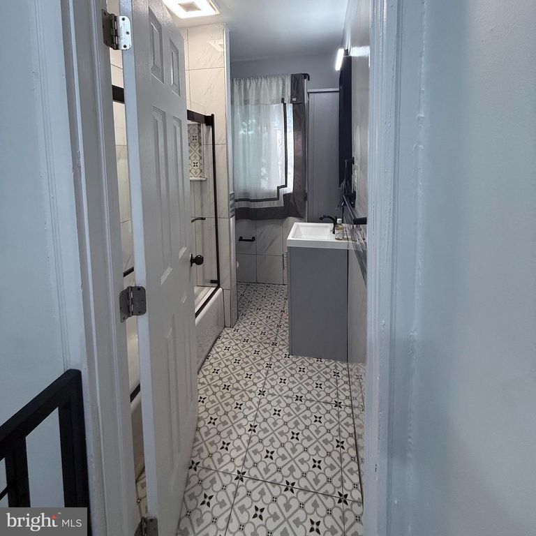 5431 SAUL ST, Philadelphia, PA 19124