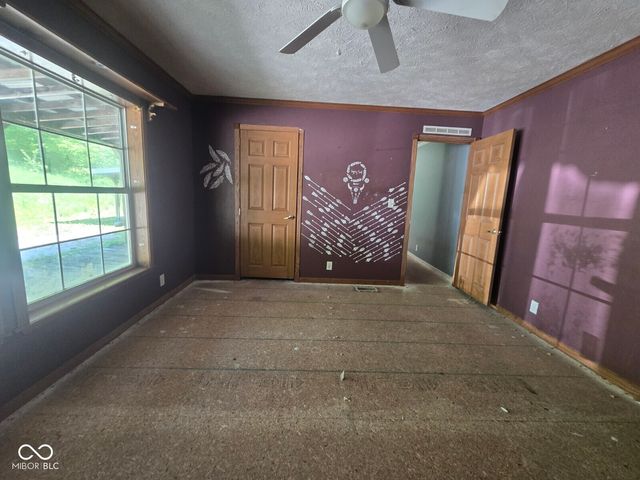 10877 McCracken Drive, Poland, IN 47868