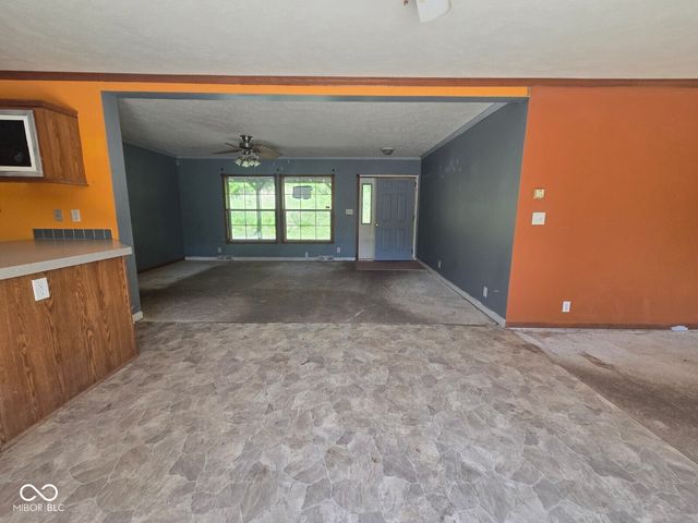 10877 McCracken Drive, Poland, IN 47868