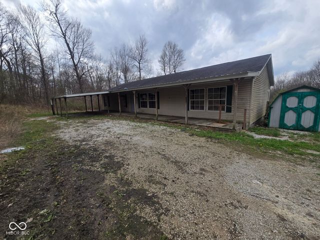 10877 McCracken Drive, Poland, IN 47868