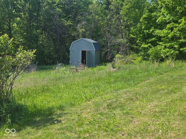10877 McCracken Drive, Poland, IN 47868