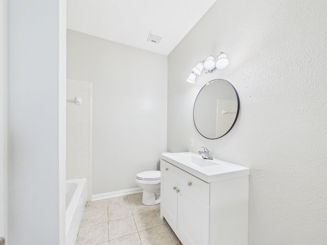 4001 Tanglewilde Street 709, Houston, TX 77063