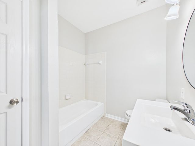 4001 Tanglewilde Street 709, Houston, TX 77063