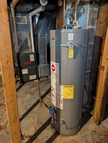 2538 N Hubbard STREET, Milwaukee, WI 53212